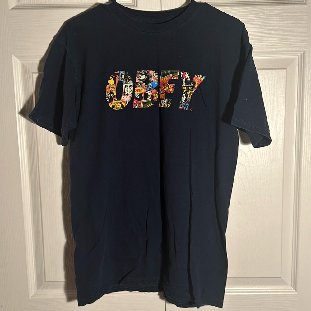 Obey Graphic Comic Short Sleeve Tee Mens Medium